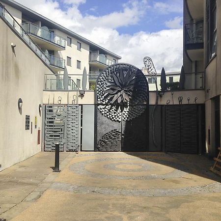 Avalon Balcony Apartment Brighton Екстериор снимка