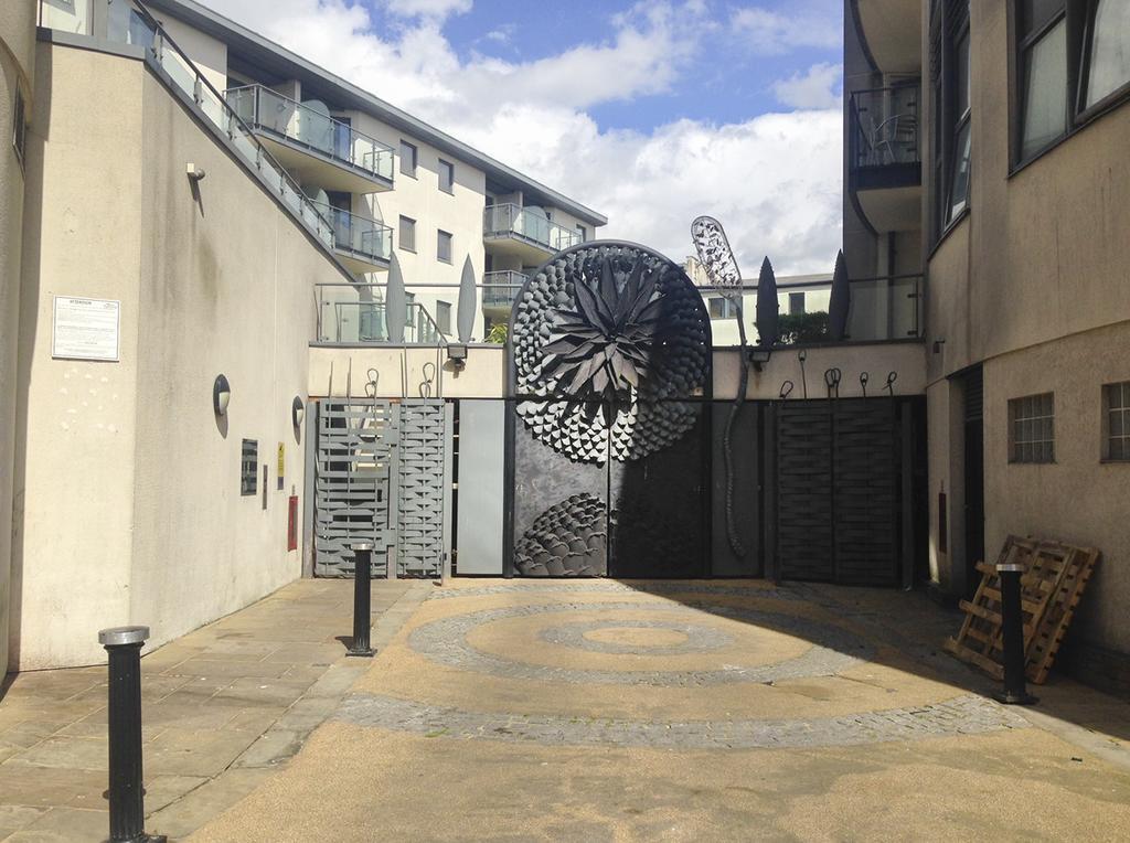 Avalon Balcony Apartment Brighton Екстериор снимка
